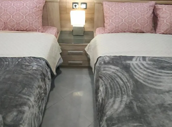 G M 1 Rooms Kentro In The Heart Of The City