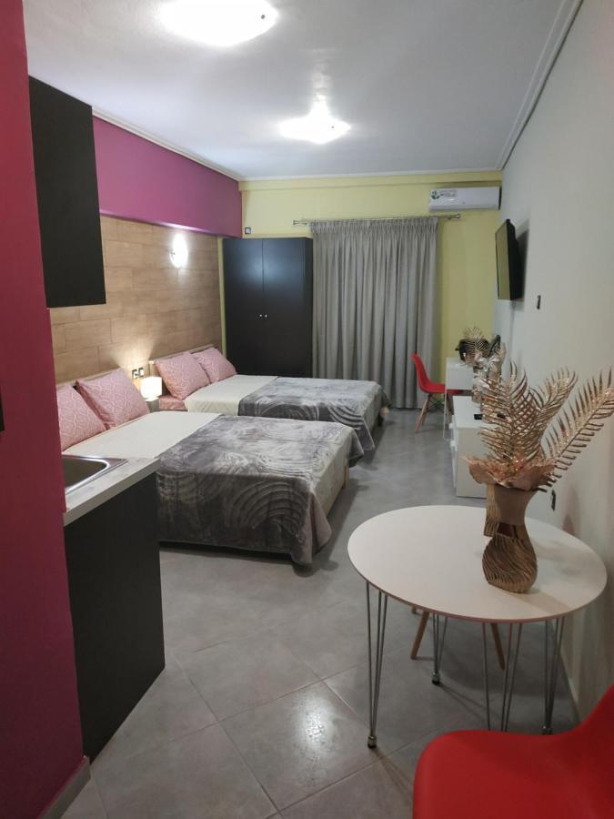 G M 1 Kentro In The Heart Of The Larissa