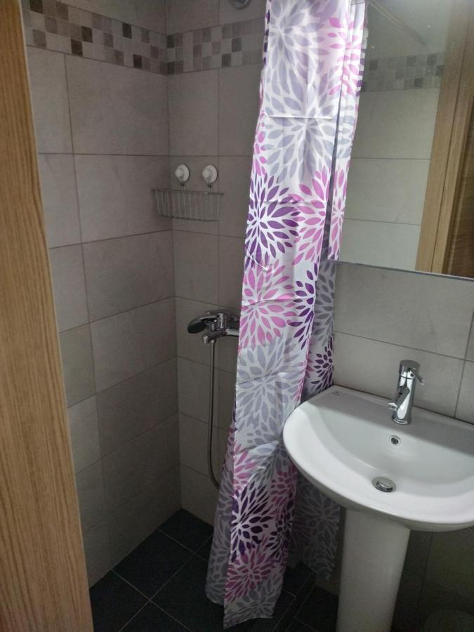 G M 1 Kentro In The Heart Of The